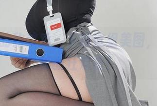 阿寨寨的豹纹秀，下载这组美图，勇闯猫咪的狂欢夜！