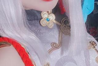雪猫与内衣的亲密cos，气息无处不在