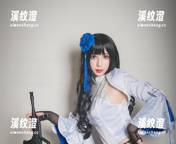 照片里的白裙夺膜下的大白光，雯粥粥i果然是他自己的白色迷雾！