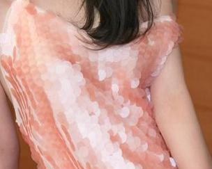 青豆客 – 平凡的网盘也有武器：黄歆苑chobits的白裙合集，来一份？试试吧！